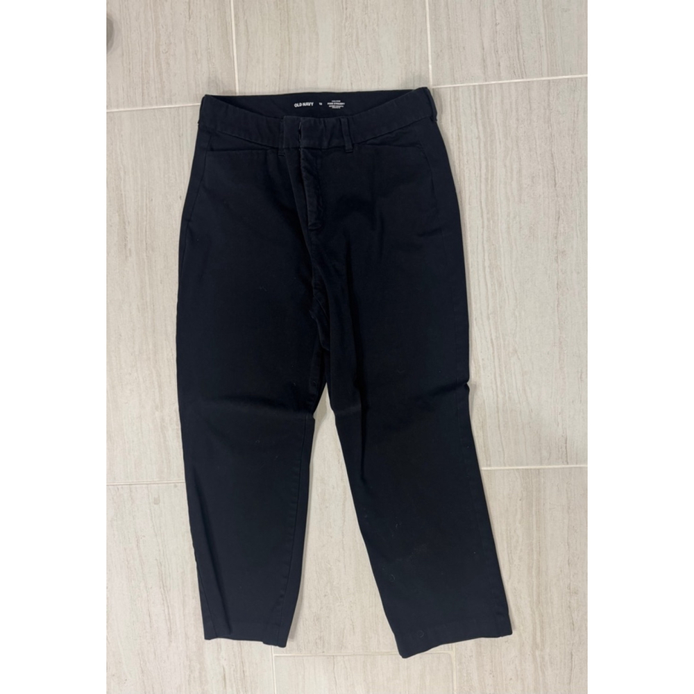 Old Navy Size 12 Pixie Straight in Black